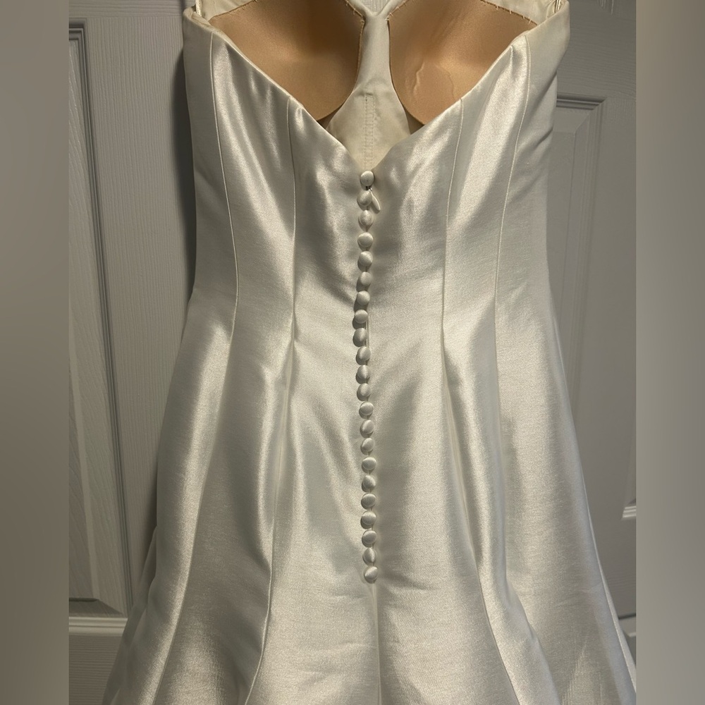 Elegant White Strapless Wedding Dress - Picture 7 of 14